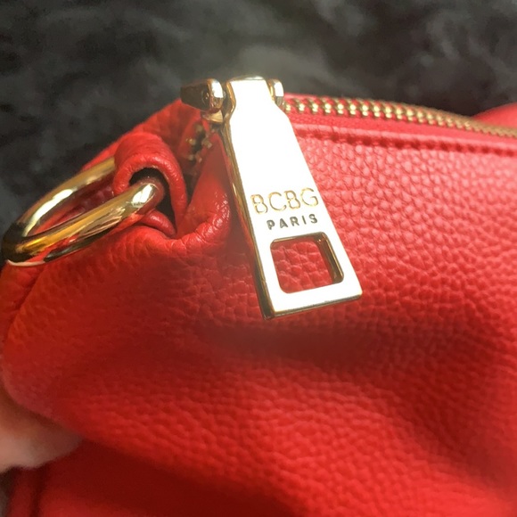 Red BCBG bag - Picture 3 of 10